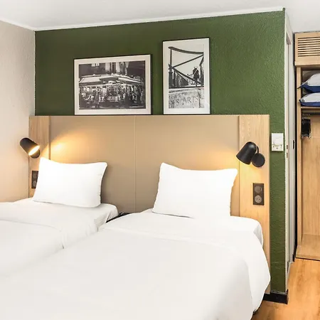 Campanile Nature - Marne La Vallee - Villepinte Hotel 3*