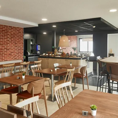 Отель Campanile Nature - Marne La Vallee - 3*