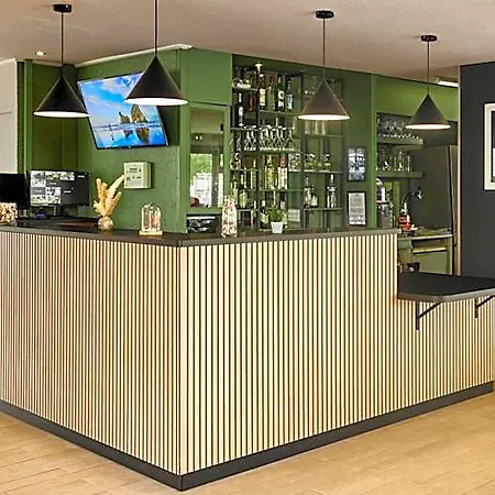 Campanile Nature - Marne La Vallee - Hotel Chelles (Seine-et-Marne)