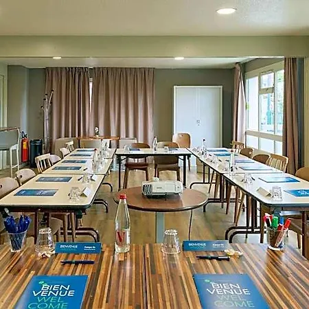 Hotel Campanile Nature - Marne La Vallee -