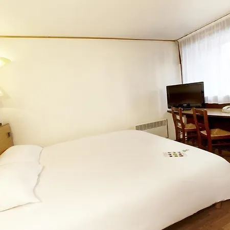 Campanile Nature - Marne La Vallee - Villepinte 3*