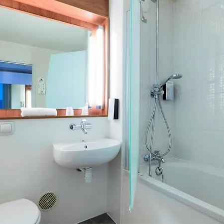 Hotel Campanile Nature - Marne La Vallee - Villepinte 3*